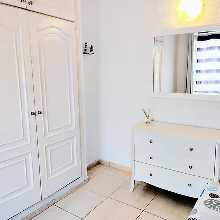 아파트 Floritas 20-3 플라야데라스아메리카스